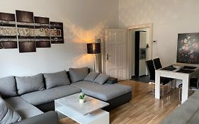 Devich Apartments 1614